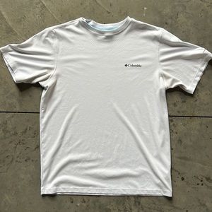 Mens Columbia Dri-Fit shirt